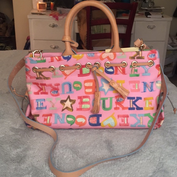 Dooney & Bourke Handbags - NWOT Dooney & Bourke Discontinued Logo Bag